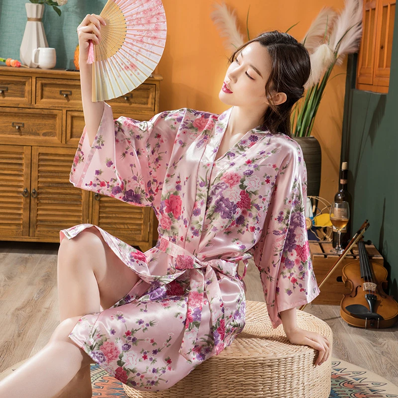 Nauja Japonų Kimono Stiliaus Pižama Ponios Vasaros Satino Gėlių Spausdinti Plonas Jungiamąją Yukata Mados Minkštas Seksualus V-Kaklo Plonas Rūbeliai